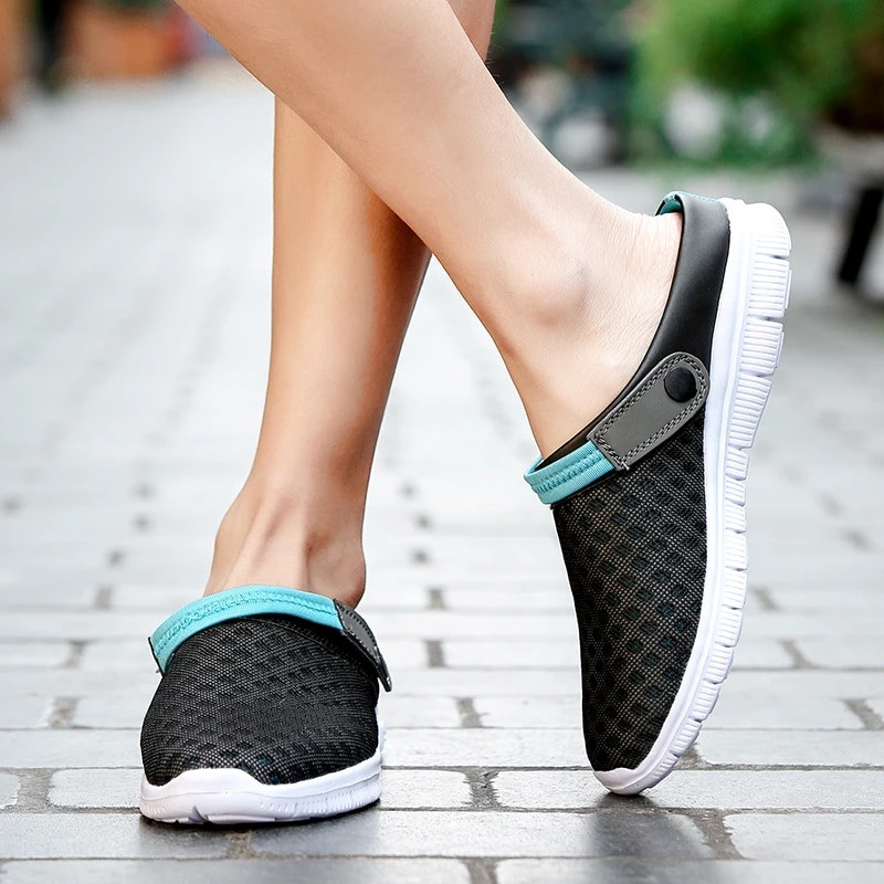 YISHEN Vīrieši Sievietēm Vasaras Sandales Tīkla mūļi Elpojošs Polsterēts Pludmales Flip Flops Kurpes Cietas Plakanas Vannas čības Ārpus Vīriešu Čības