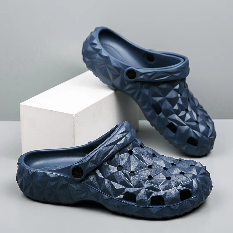 Vasaras vīriešu sandales Čības āra pludmales modes ērtas, mīkstas koka tupeles Dizains dārza apavi Vīriešu ikdienas apavi Vīriešu pludmales sandales