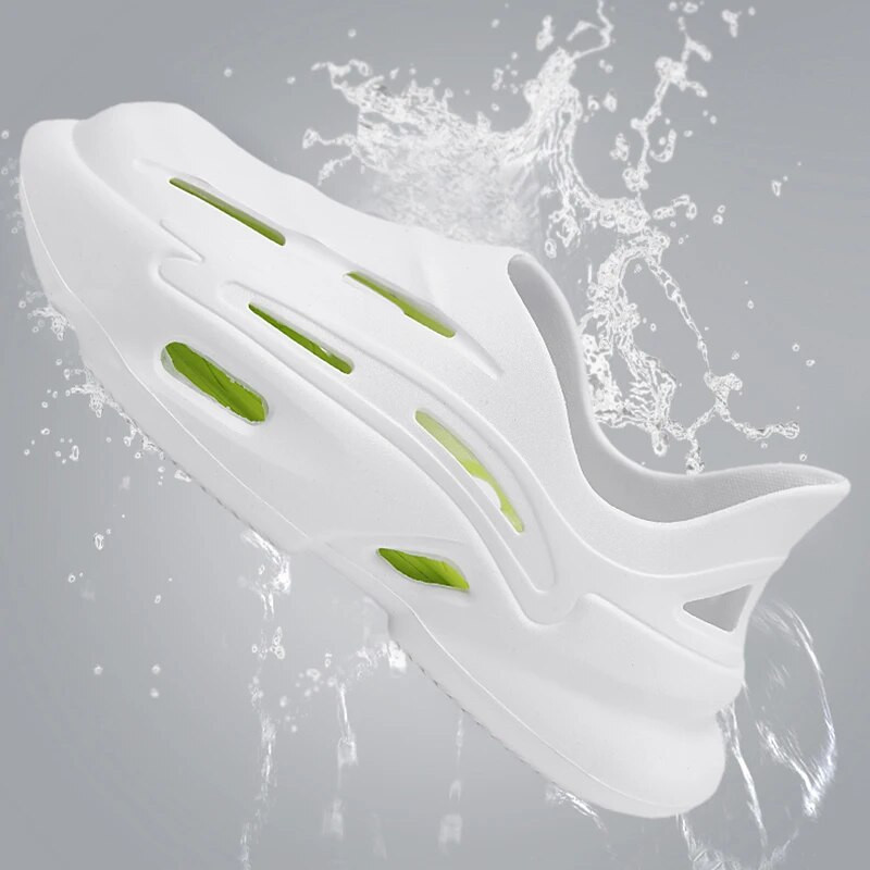 Férfi divat nyári szandálok Ultra puha EVA klumpák férfiaknak légáteresztő kerti cipők Wading Beach cipők Kényelmes sétacipők