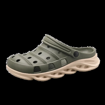 Sandales Vīriešu Flip Flops Vasaras EVA caurumu kurpes Pludmales koka tupeles Sandales Vīriešu Mājas Čības Āra Dārza Kurpes Liels 45 Izmērs