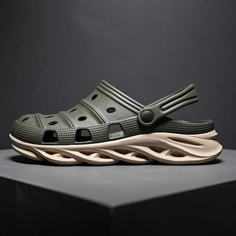 Sandales Vīriešu Flip Flops Vasaras EVA caurumu kurpes Pludmales koka tupeles Sandales Vīriešu Mājas Čības Āra Dārza Kurpes Liels 45 Izmērs