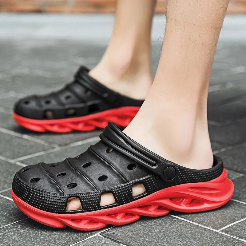 Sandales Vīriešu Flip Flops Vasaras EVA caurumu kurpes Pludmales koka tupeles Sandales Vīriešu Mājas Čības Āra Dārza Kurpes Liels 45 Izmērs