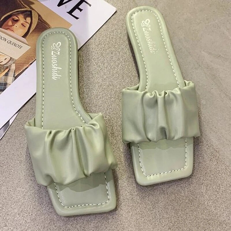 Sieviešu čības ar plakanām čībām 2023. gada vasarā, jaunas stilīgas kvadrātveida kroku sandales sievietēm, ikdienišķas, vienkrāsainas kurpes