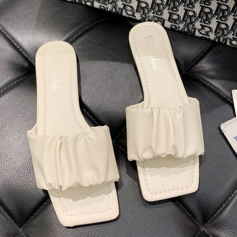 Sieviešu čības ar plakanām čībām 2023. gada vasarā, jaunas stilīgas kvadrātveida kroku sandales sievietēm, ikdienišķas, vienkrāsainas kurpes