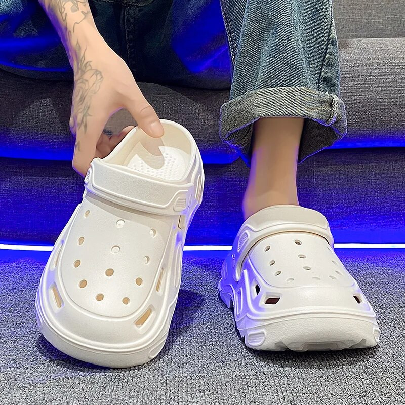 Új dögös kültéri férfi szandál nyári Eva Soft Mans alkalmi cipő csúszásmentes könnyű vastag alsó fiatal divatos férfi papucs