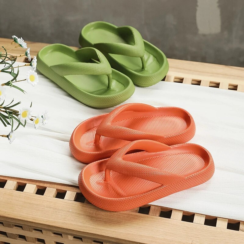 Flip Flops vasaras ikdienas siksnas pludmales čības āra pludmales sandales EVA plakana platforma Ērti apavi sievietēm Pāris ar biezu zoli