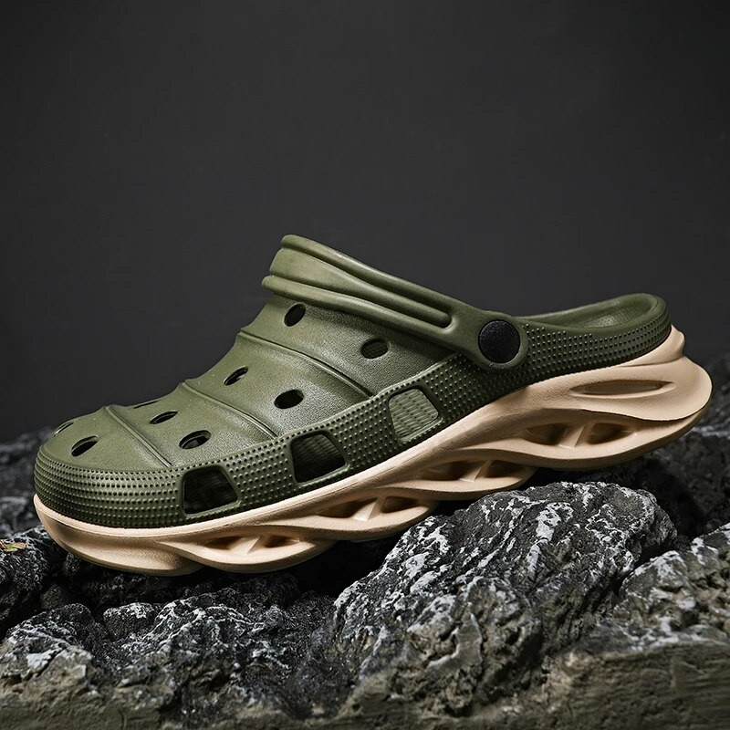 Divatos vastag alsó kerti klumpák férfi szandálok 2024 nyár strandpapucsokhoz Patchwork EVA szandálok férfi gyorsan száradó csúszásmentes