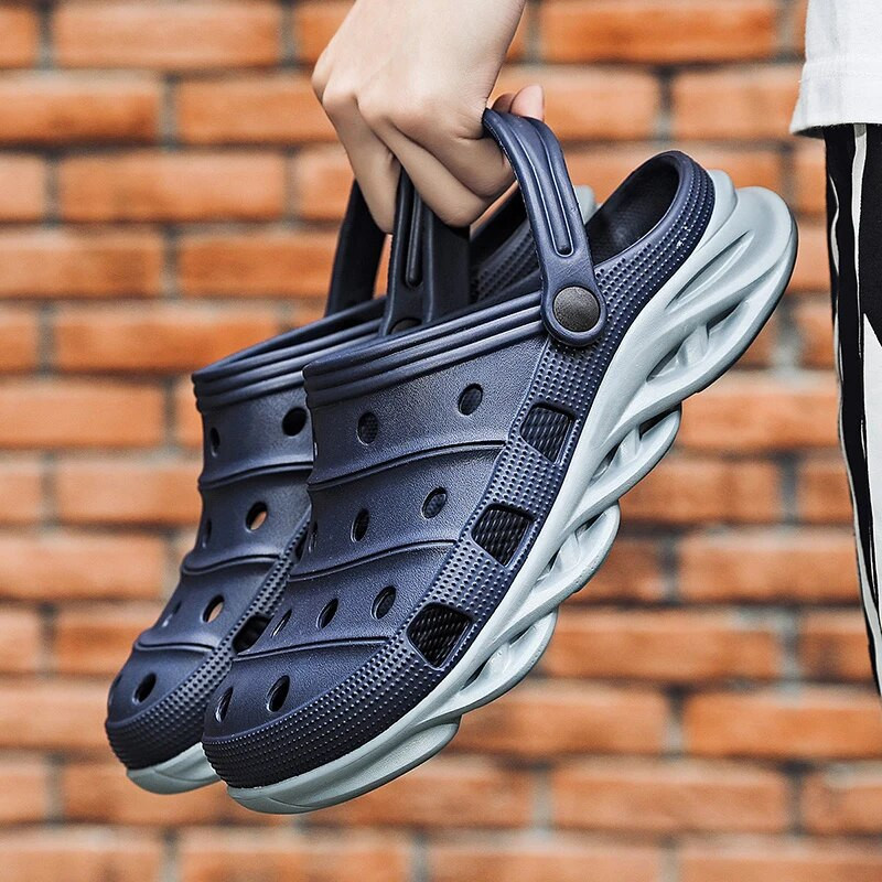 Divatos vastag alsó kerti klumpák férfi szandálok 2024 nyár strandpapucsokhoz Patchwork EVA szandálok férfi gyorsan száradó csúszásmentes