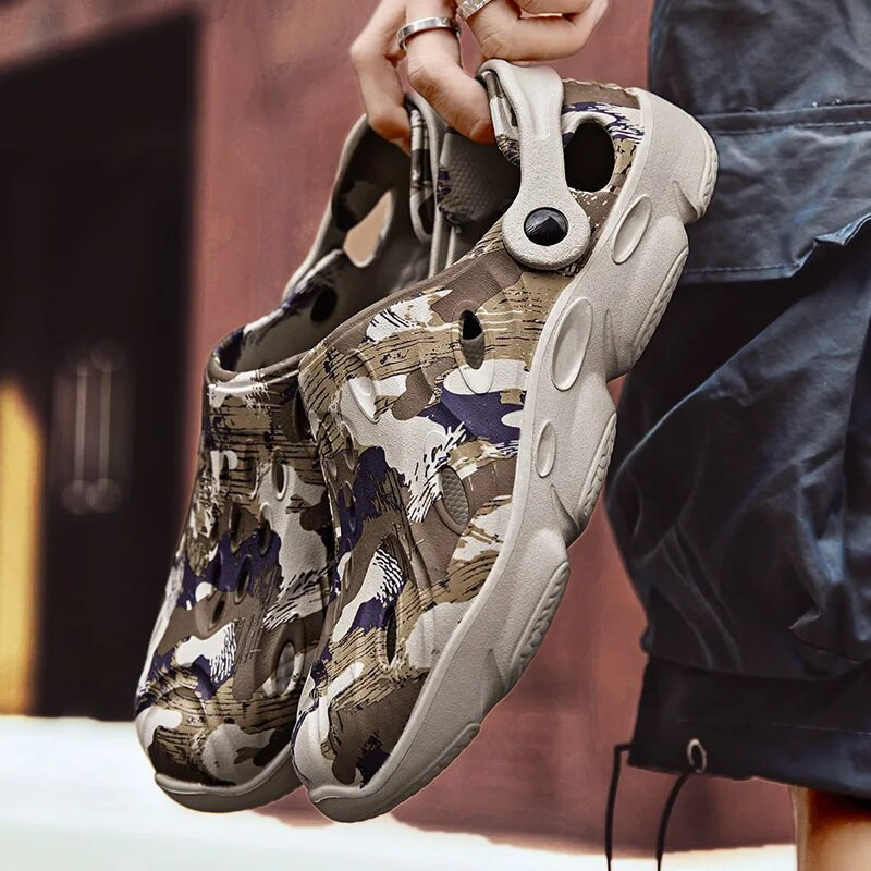 Vasaras dārza koka tupeles maskēšanās vīriešu sandales 2021. g. Vīriešu apavi Pludmales Āra Pretslīdēšanas Sporta Čības Pārgājienu Sandales Vīriešu 47 48