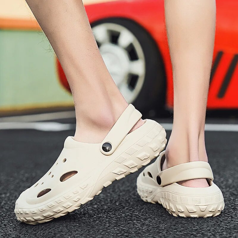 Férfi klumpák Platform Papucsok Nyári szabadtéri alkalmi strandcipők csúszásmentes zárt orrú EVA szandál férfiaknak puha talpú fürdőszobai csúszda