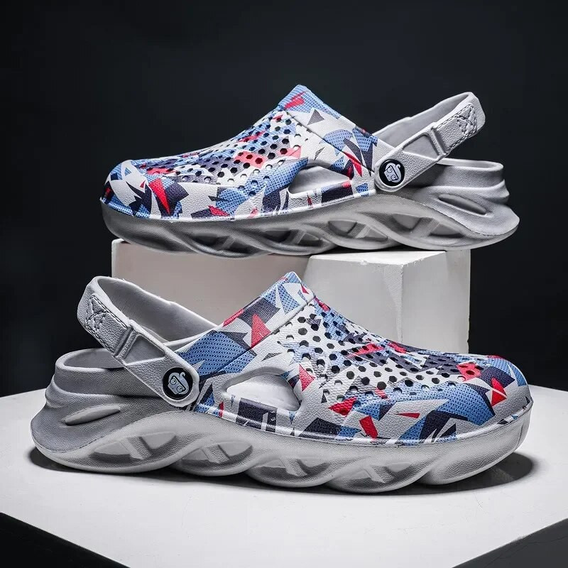 Férfi szandálok légáteresztő könnyű puha EVA férfi papucsok kültéri divat férfi kerti cipők klumpa pár strand alkalmi cipők