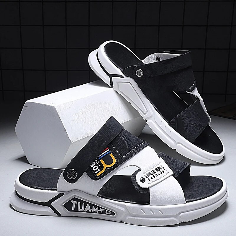 Férfi szandálok 2023 márka Designer cipők szabadtéri strandpapucsok férfiaknak alkalmi cipők kiváló minőségű csúszásmentes naplopók férfi papucsok