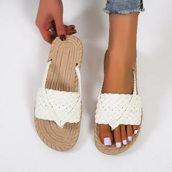Нови летни дамски чехли с щипки за 2023 г. Ретро тъкани леки неплъзгащи се плоски обувки Ежедневни кожени плажни джапанки