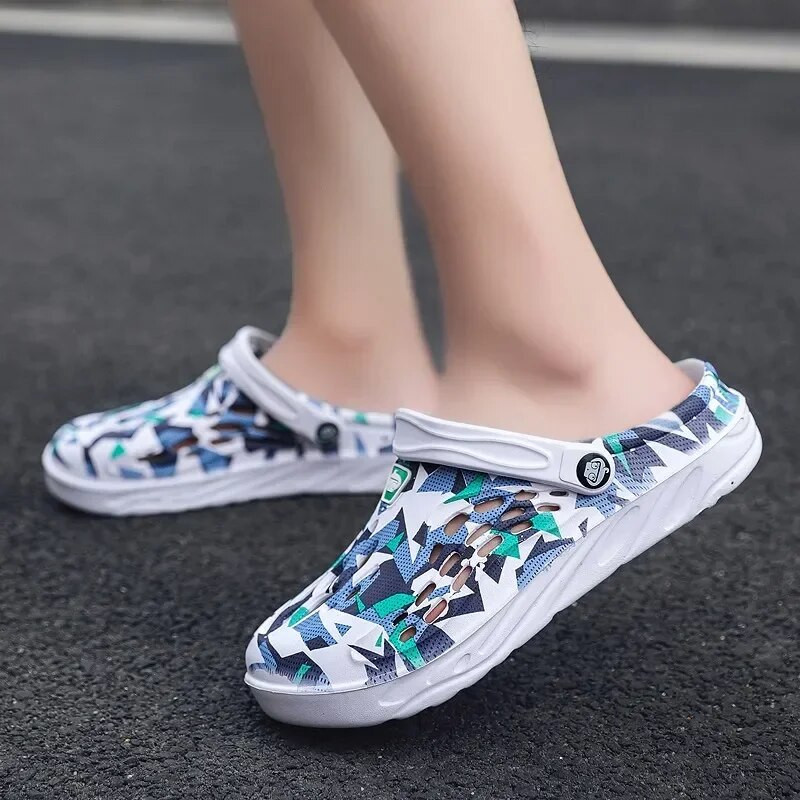 2024 Új Clumps Szandálok Férfi Papucsok Puha Alsó Strandszandálok Férfi Divatos Clump Szandálok Kényelmes Légáteresztő Zapatillas Hombre