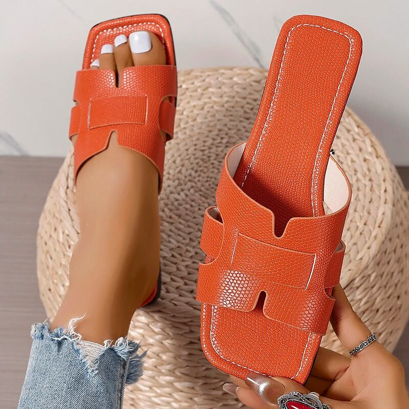 Καλοκαιρινές παντόφλες Γυναικείες Flat Luxury Outdoor Beach Flip Flops Γυναικεία σανδάλια Trend Design Slides Παπούτσια για γυναίκες