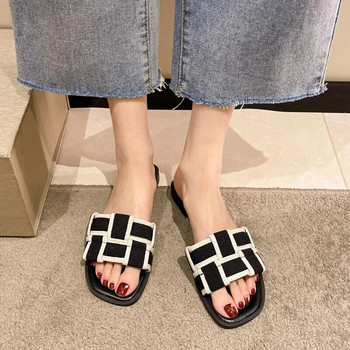 Лято 2024 г. Нови чехли с плоско дъно за жени Модни дамски обувки с квадратни пръсти Карирани дамски обувки Ежедневни плажни обувки на открито за свободното време