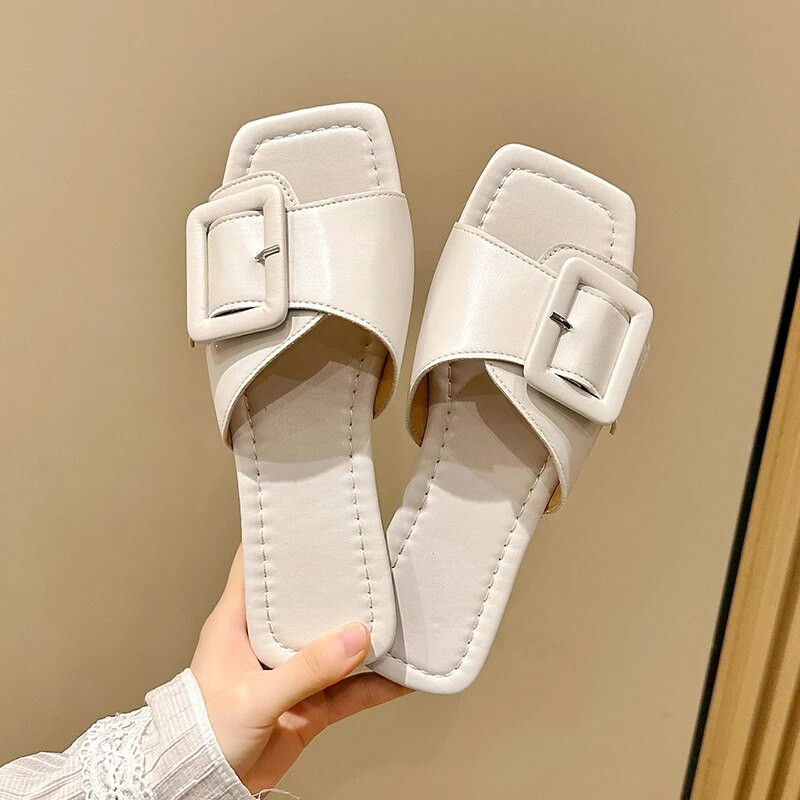 Vasaras čības ar plakanu dibenu sievietēm, kas valkā sandales, lielas, lielas pludmales apavi sievietēm Tīkla čības Luksusa sandales