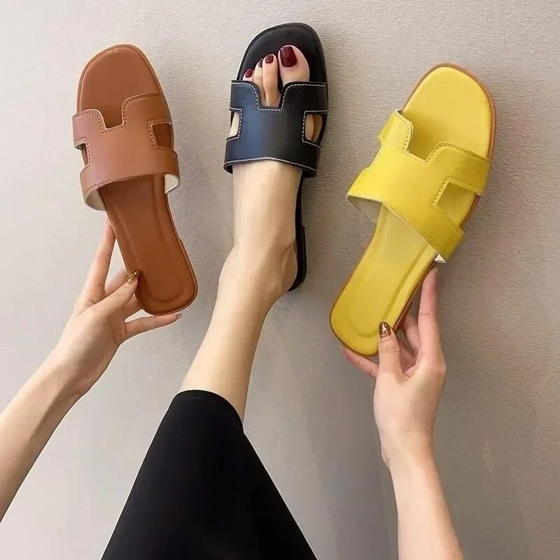 Női nyári, lapos alsó divatos felsőruházat, 2023, új szandálok koreai kiadás, tengerparti turizmus cipők papucsok