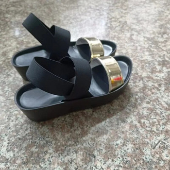 2024 Нови сандали Летни обувки на платформа Дамски плажни външни чехли Мъжки Мека дебела подметка Нехлъзгащи се вътрешни пързалки Cool Black