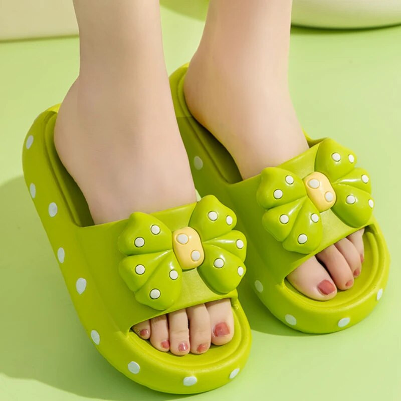 Vasaras pludmales biezas zoles Eva čības sievietēm biezas platformas loks iekštelpām mājas slidkalniņi sievietēm vieglas, neslīdošas vannas čības