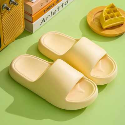 Jauni vasaras lakoti vienkrāsaini sieviešu apavi mājas apavi sievietēm Pāris omulīgi slaidi elastīgi mīkstas sandales Vīriešu čības iekštelpu čības