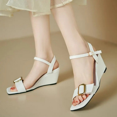 Wedges Naiste sandaalid Kõrged kontsad Kleit Kõndimisjalatsid Vabaaja sussid Suvi 2024 Uus kõndiv moedisainer hubane naiste liumäed