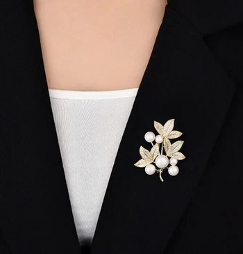 Модни перлени кленови листа Брошки със стрази за жени Елегантни метални фиксирани игли за дрехи Ежедневни бижута Аксесоари