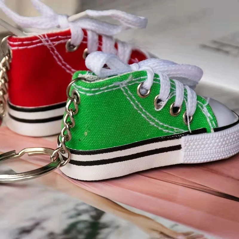 Creative 3D Canvas Sneaker Tenisa apavu atslēgu piekariņš Cute Mini Sport Kurpes Kulons Atslēgu piekariņi Automašīnas Simulācija Piekariņu soma atslēgu turētājs
