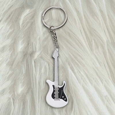 Y2k Guitar Love Heart atslēgu piekariņš vīriešiem Sievietēm Zvaigzne Sweet Keychain Forši moderns kulons rokpanks vintage aksesuāri dāvana