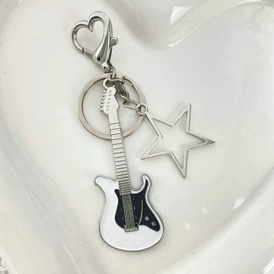 Y2k Guitar Love Heart atslēgu piekariņš vīriešiem Sievietēm Zvaigzne Sweet Keychain Forši moderns kulons rokpanks vintage aksesuāri dāvana