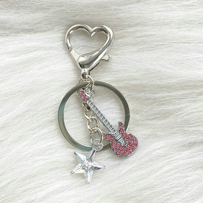 Y2k Guitar Love Heart atslēgu piekariņš vīriešiem Sievietēm Zvaigzne Sweet Keychain Forši moderns kulons rokpanks vintage aksesuāri dāvana