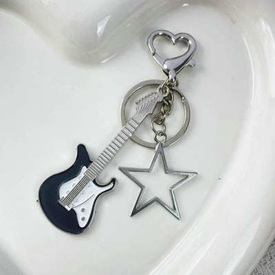 Y2k Guitar Love Heart atslēgu piekariņš vīriešiem Sievietēm Zvaigzne Sweet Keychain Forši moderns kulons rokpanks vintage aksesuāri dāvana