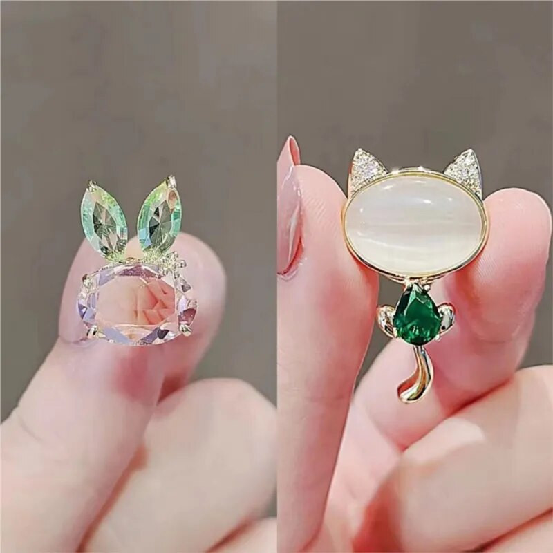 SKEDS Moderns, spīdīgs Rhinestone Rabbit Maza izmēra piespraudes piespraudes nozīmītes sievietēm Sieviešu apģērbs Mētelis ballīšu aksesuāri Piespraudes dāvana