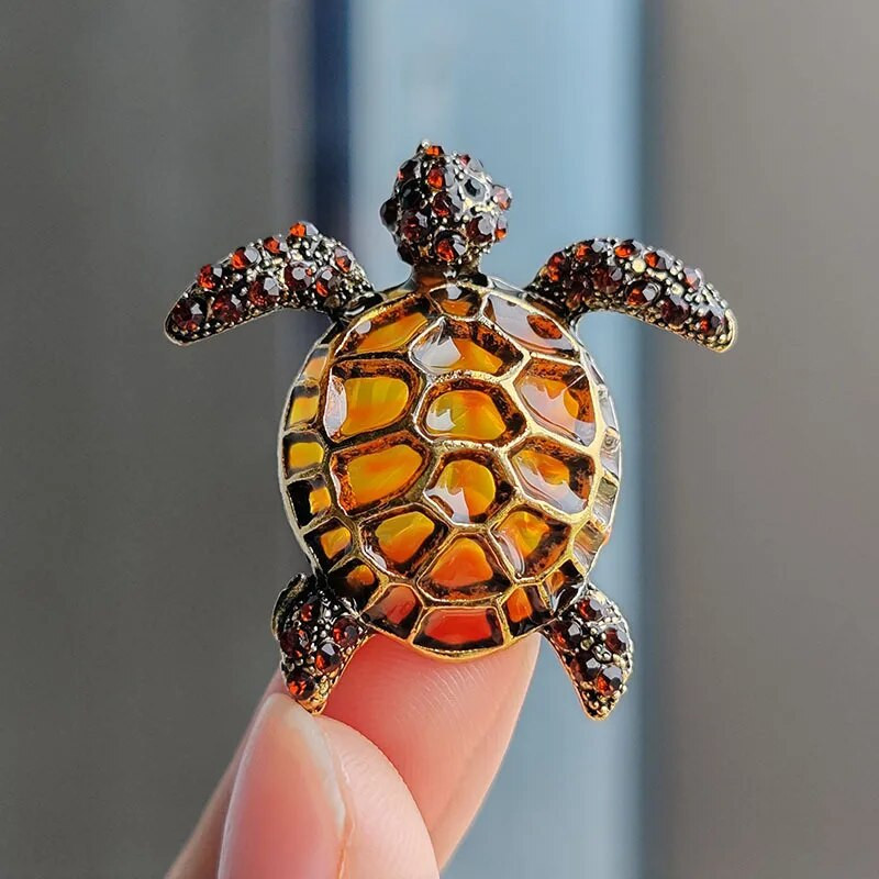 Vintage Rhinestone Cute Cartoon Turtle Animal καρφίτσες για γυναίκες Ανδρικό παλτό Αξεσουάρ ρούχων Καρφίτσες καρφίτσας για πάρτι Δώρα κοσμήματα