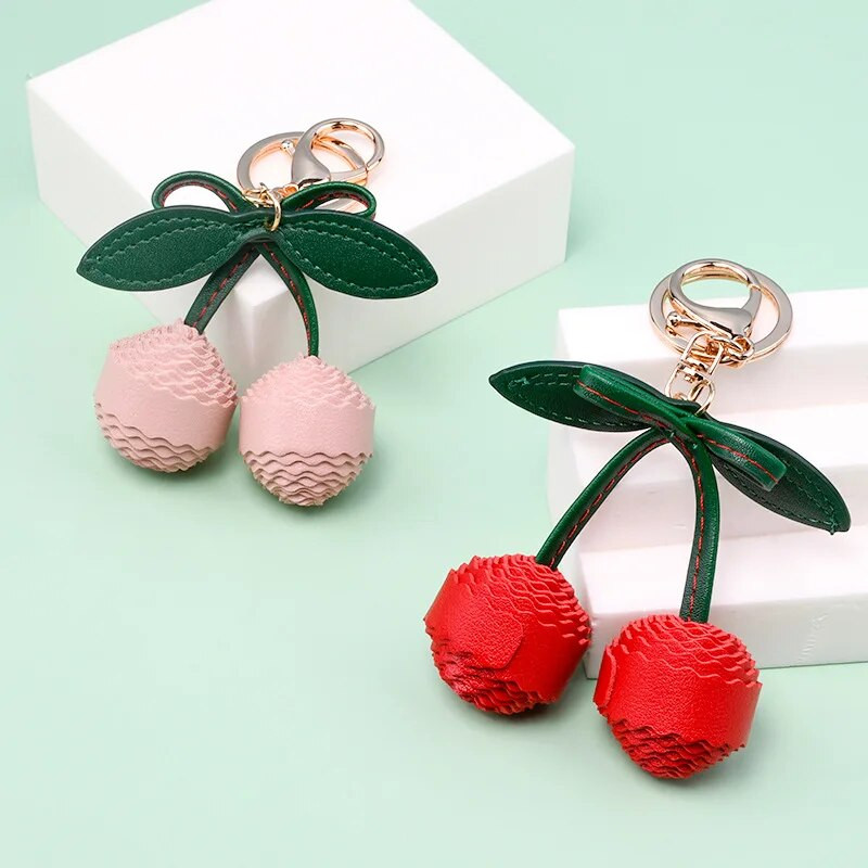 Ženski crtani modni ručno rađeni privjesak od velike trešnje od PU kože, kreativni voćni privjesak za ključeve, torba za slatke djevojke, viseći držač za ključeve, nakit