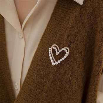 Rinhoo Двуслойни брошки с любовни сърца за жени Елегантни бижута с имитация на сърце с имитация на перли, пуловер, жилетка, катарама, бижута