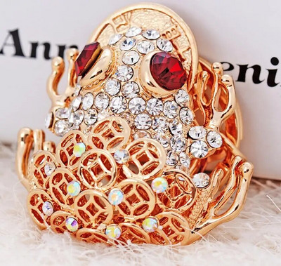 Armas kivikristall, 4 küünist sisaldavad raha münte Konn kärnkonn võtmehoidja loom konn võtmehoidja võtmehoidja ripats võtmehoidja