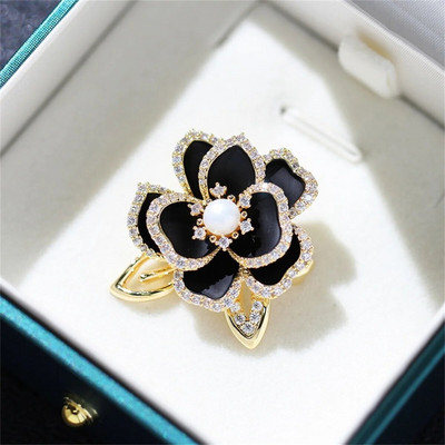 Rinhoo moderna balta emalja, kamēlijas ziedu sakta sievietēm Eleganta pērļu imitācija, pušķu atloka piespraudes, augu nozīmītes rotaslietas