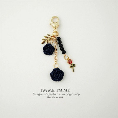 Modes imitācijas pērļu ziedu atslēgu piekariņš Cute Sakura Rose plīša lodīšu atslēgu piekariņš sievietēm Meiteņu auto rokassomiņa Tālruņa kulonu aksesuārs