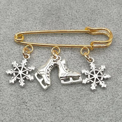 Jaunas modes slidošanas saktas Sniegpārsliņu kulons slidošanas piespraudes ziemas dāvanu rotaslietas