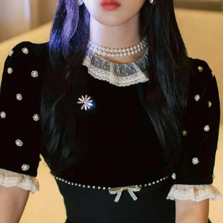 2024. gada jauns kristāla margrietiņa ziedu piespraudes piespraudes sievietēm Eleganta temperaments, moderns saktas apģērbs, zīda šalle, sprādzes aksesuāri