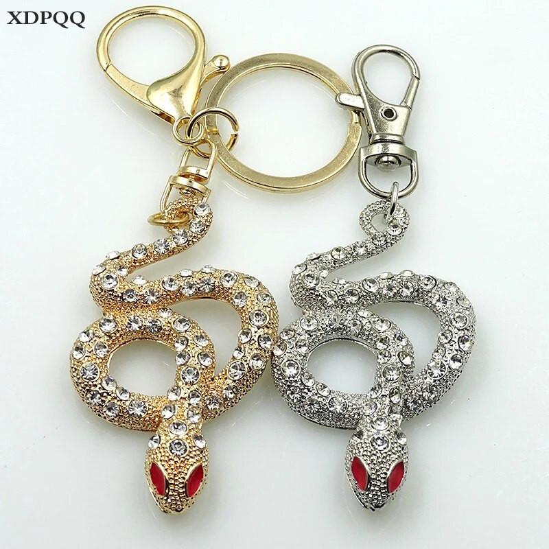 XDPQQ slatka zmija privjesak za ključeve poklon ženska torba privjesak novi trodimenzionalni metalni privjesak za ključeve torba za ključeve automobila ukrasni nakit