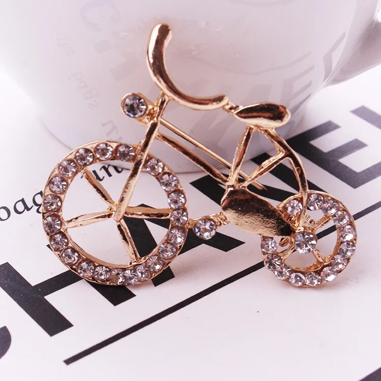 Modes personības kristāla velosipēdu sakta vīriešiem un sievietēm Dāvanu modes uzvalku aksesuāri Adatu līgavas sakta sievietēm