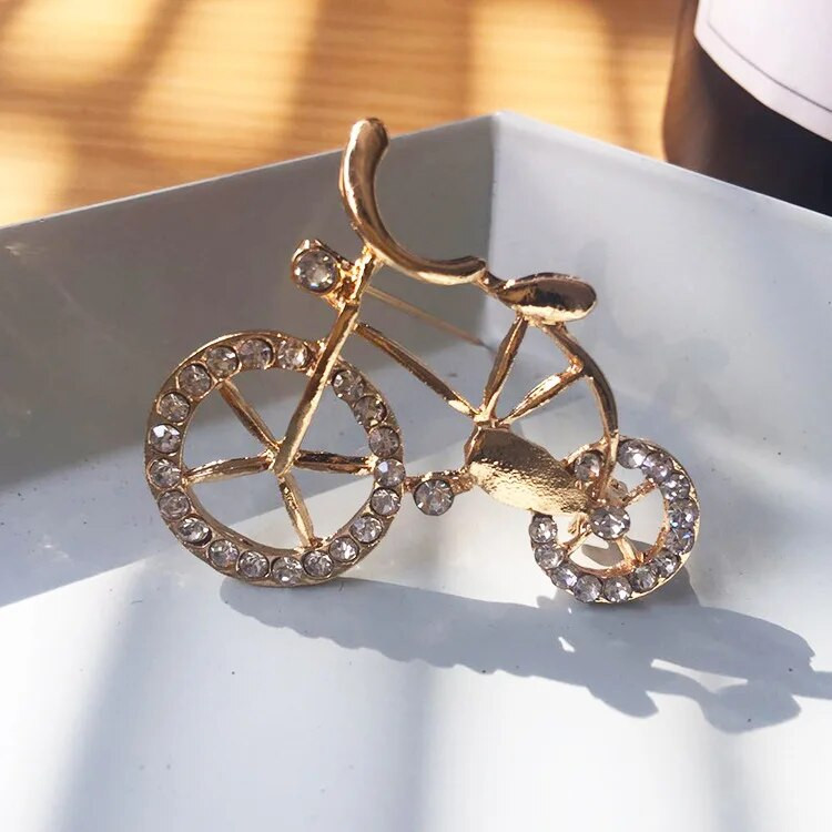 Modes personības kristāla velosipēdu sakta vīriešiem un sievietēm Dāvanu modes uzvalku aksesuāri Adatu līgavas sakta sievietēm