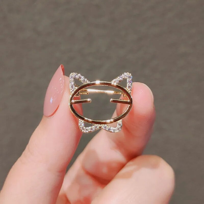 2024. gada piespraudes piespraudes spīdīga sprādze, tauriņš, loka mezgls, ziedu piespraudes sprādze sievietēm, modes piespraudes rūpnīcas vairumtirdzniecības cena