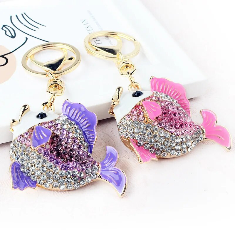 Izsmalcināts emaljas kristāla zivju atslēgu piekariņu turētājs Zelta zivtiņas somas sprādzes rokassomas kulons auto atslēgu piekariņiem atslēgu piekariņiem