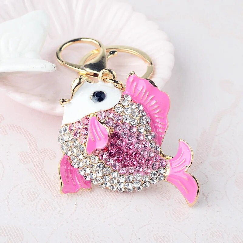 Izsmalcināts emaljas kristāla zivju atslēgu piekariņu turētājs Zelta zivtiņas somas sprādzes rokassomas kulons auto atslēgu piekariņiem atslēgu piekariņiem