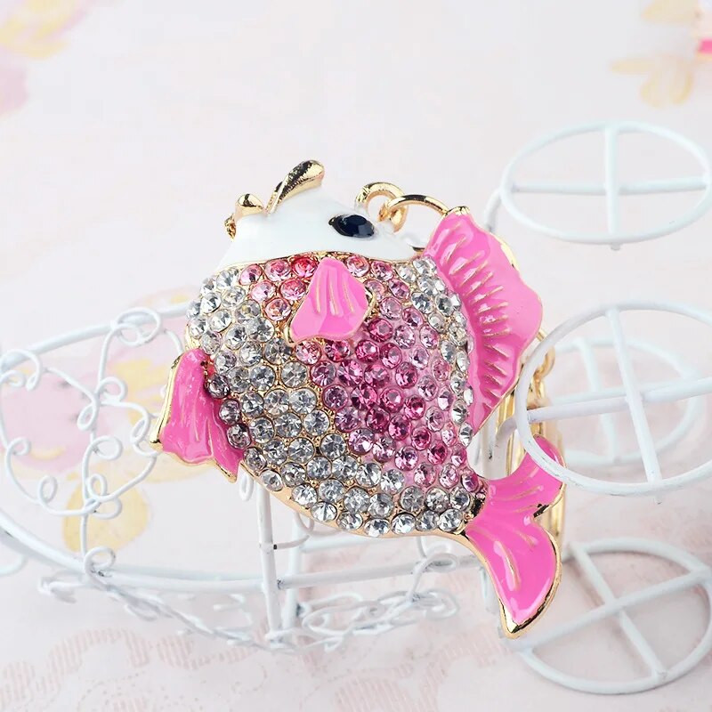 Izsmalcināts emaljas kristāla zivju atslēgu piekariņu turētājs Zelta zivtiņas somas sprādzes rokassomas kulons auto atslēgu piekariņiem atslēgu piekariņiem