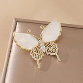 Smalkas Cirkona tauriņu saktas Sievietēm Kukaiņu nozīmītes Dāmu atloka piespraudes Kāzu ballītes Apģērbs Rotaslietas 2024 Jaunums