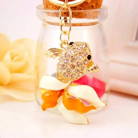 Liela daudzuma kristāla zivju atslēgu piekariņu turētājs Zelta zivtiņas soma sprādzes rokassomas kulons automašīnu atslēgu piekariņiem sievietēm atslēgu piekariņu dāvana K1575